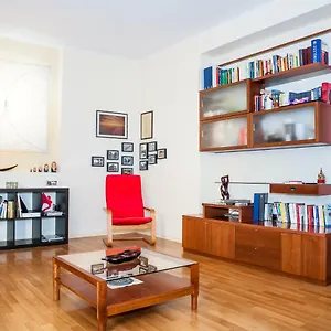 cozy-and-comfy-1-bedroom-apt-citta-studi.italymilanhotels.net/